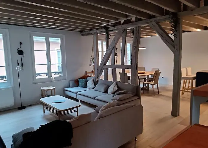 Apartment Triplex Hypercentre Avec Parking *